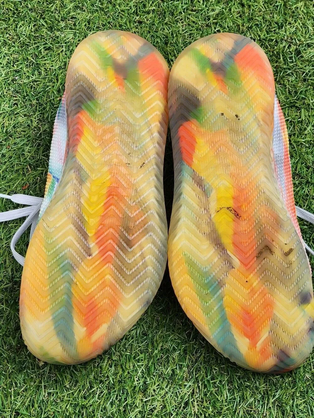 NOBULL PRIDE - Womens Sneakers  - SIZE 9 (( Please See All Pictures))